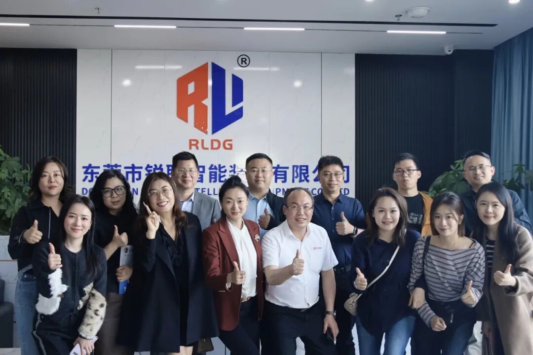 移动课堂 | 北京大学AI时代工商管理班走进东莞锐联